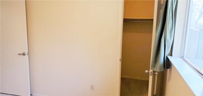 Building Photo - 12214 Forsythe Dr