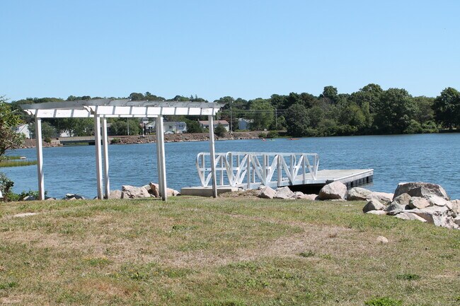 Building Photo - 50 Mumford Cove Rd