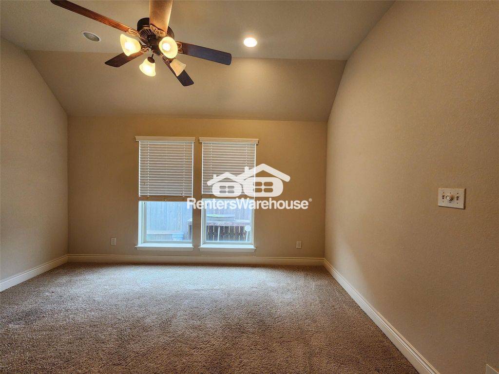 Building Photo - 27123 Bunker Bluff Ct