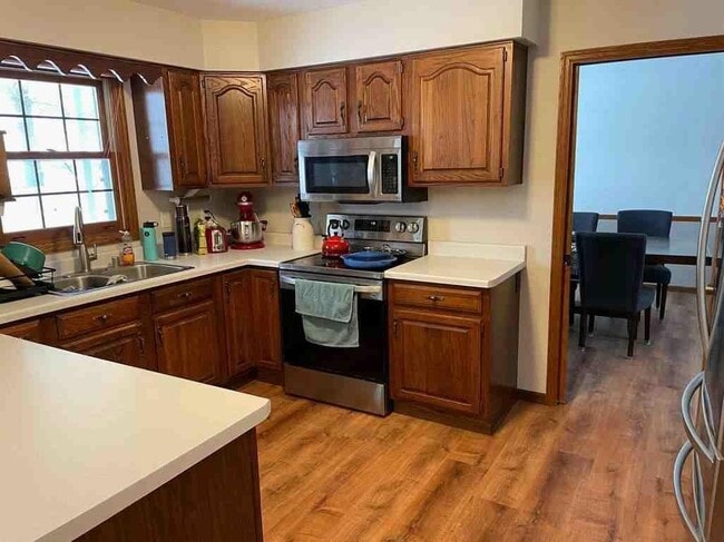 Building Photo - 7618 Westchester Dr