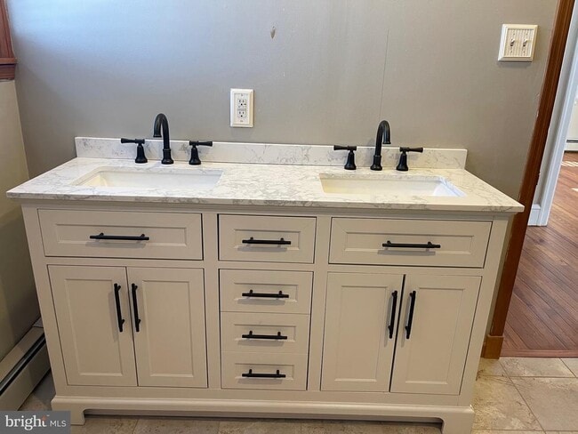 Building Photo - 322 McKinley Ave