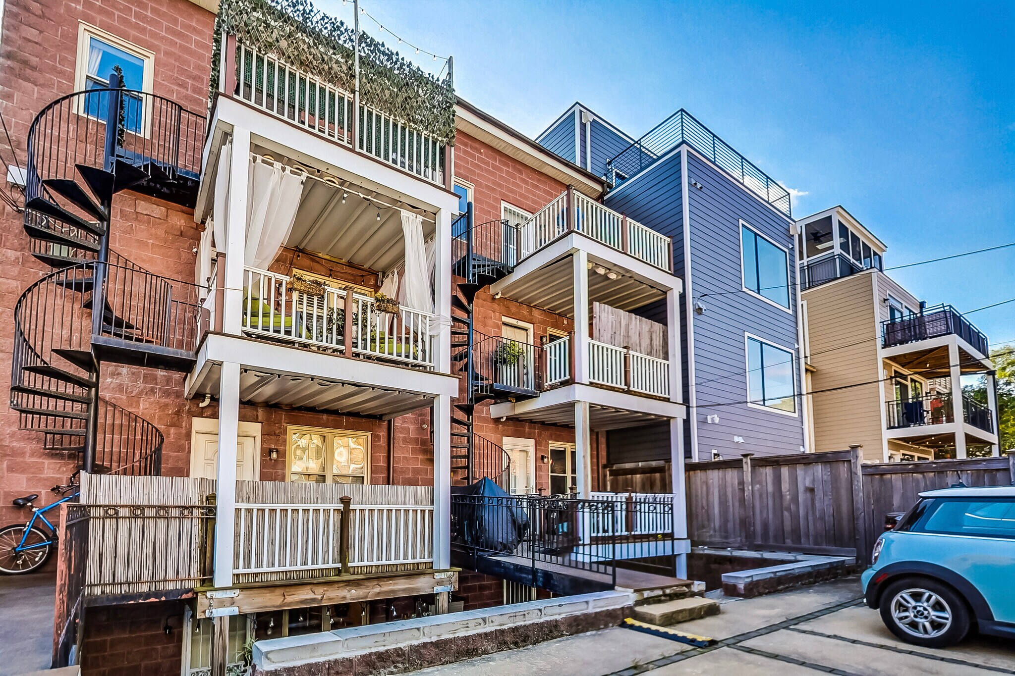 Building Photo - 1429 Clifton St NW