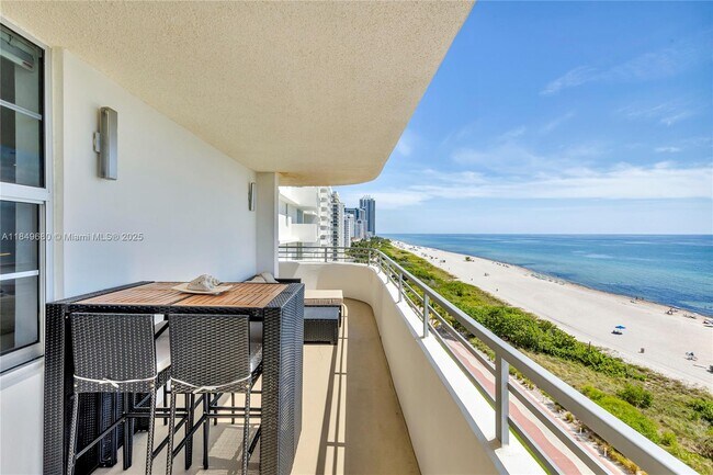 Building Photo - 5555 Collins Ave