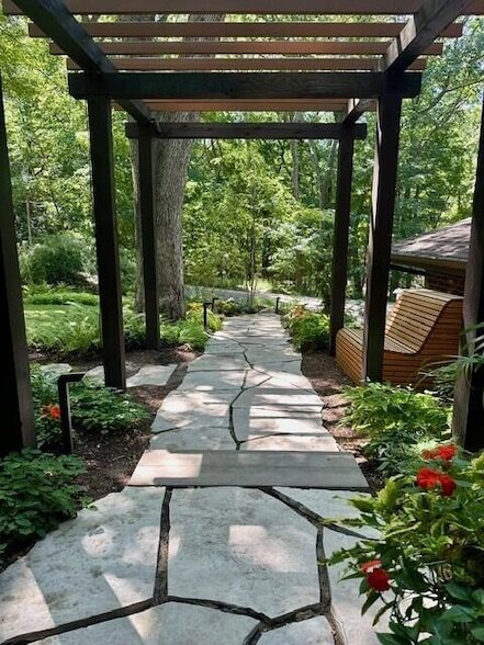 Building Photo - 9591 Hillside Dr