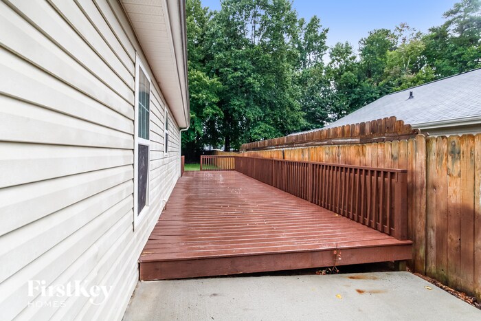 Building Photo - 129 Bridlewood Ave