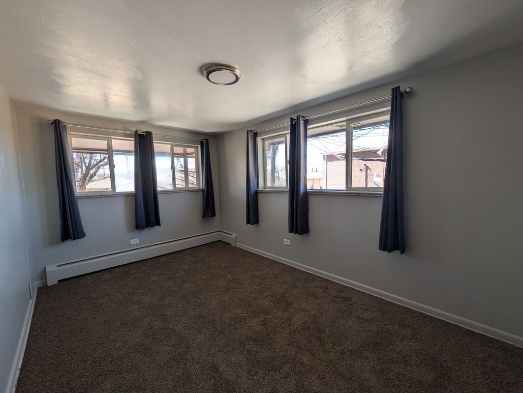 Building Photo - 1741 Clinton St