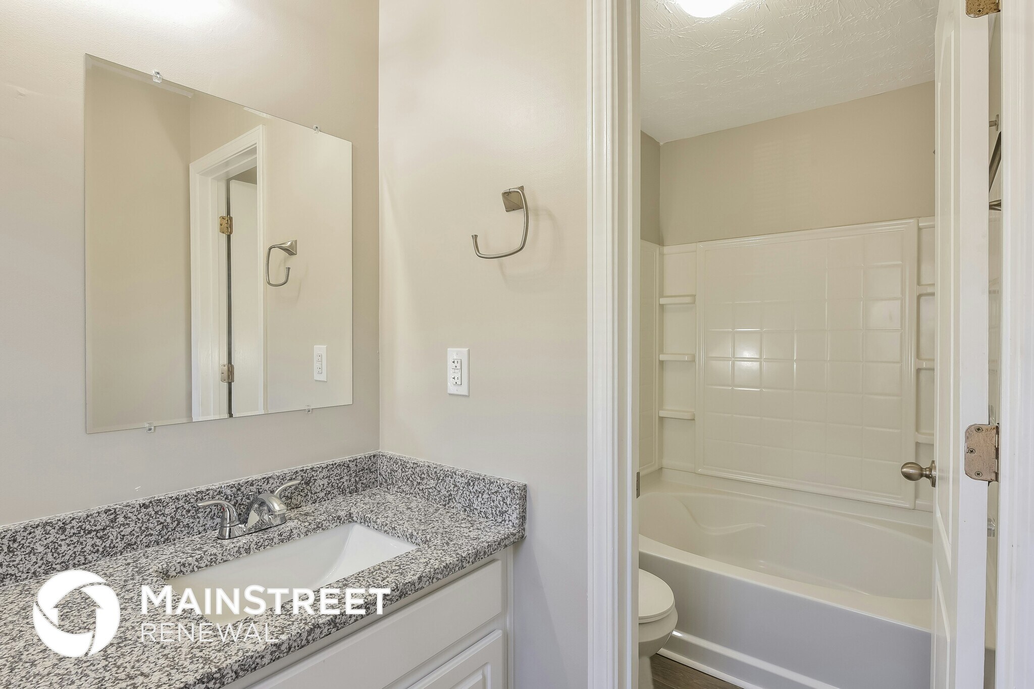 Building Photo - 6332 Ellenwood Dr