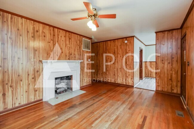 Building Photo - 919 Bellvue St