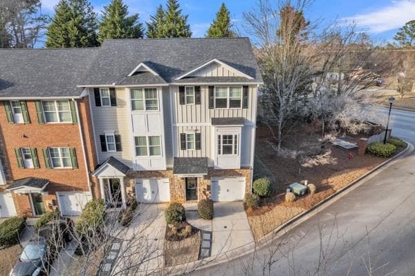 Building Photo - 3100 Lauren Parc Rd