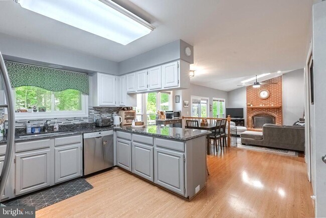 Building Photo - 3961 Stirrup Ct