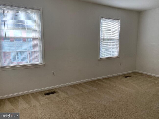 Building Photo - 6322 Draco St