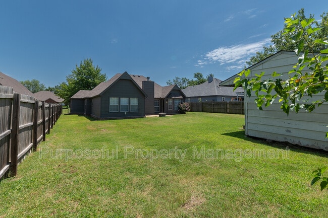 Building Photo - 4002 S 198th E Ave