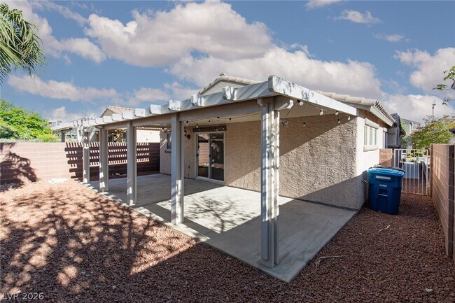 Building Photo - 10667 April Rose Ct