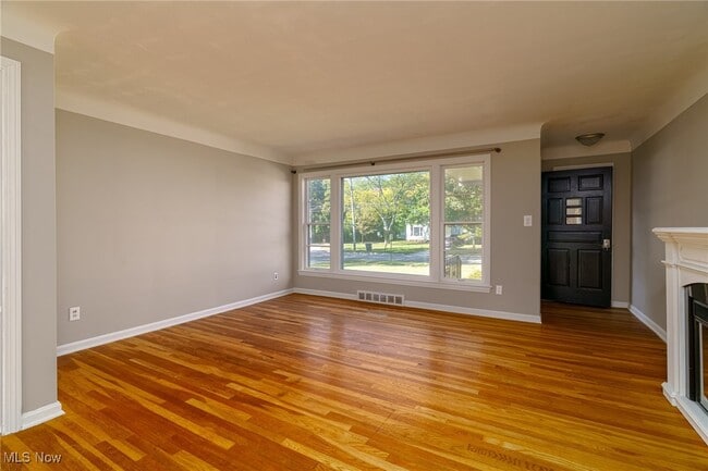 Building Photo - 4880 Anderson Rd