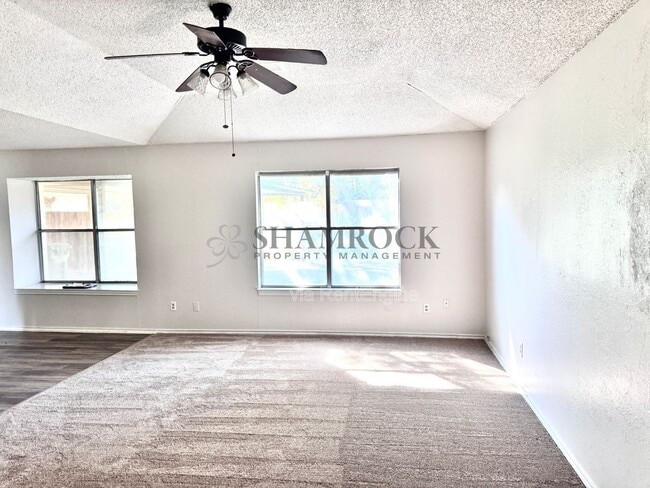 Building Photo - 535 Barbara Jean Dr