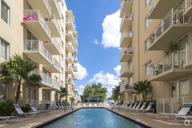 Building Photo - Miami Riverfront Residences