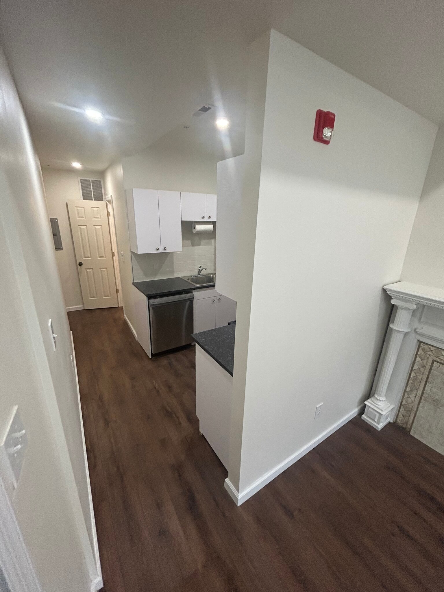 Kitchen - 905 W Susquehanna Ave