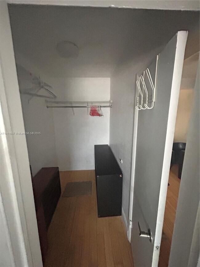 Building Photo - 8080 Tatum Waterway Dr