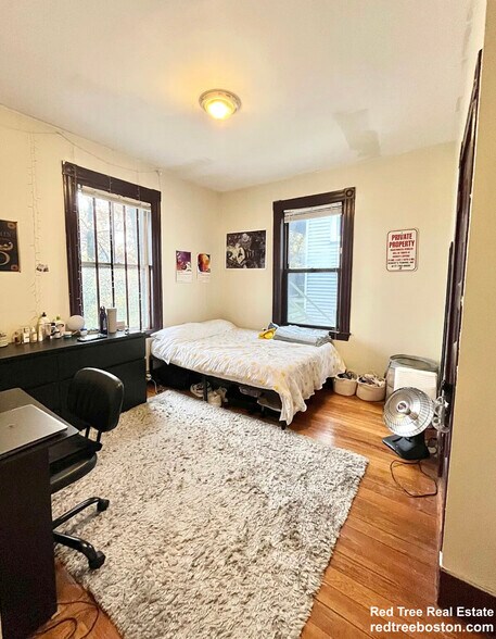 Building Photo - 2 Parker Hill Terrace