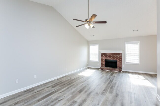 Building Photo - 257 Natchez Cir