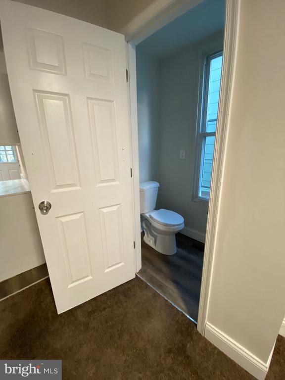 Building Photo - 724 E 35th St