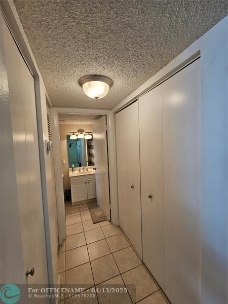 Building Photo - 6355 La Costa Dr
