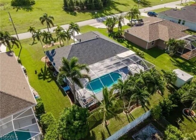 Building Photo - 4516 SW 21st Pl