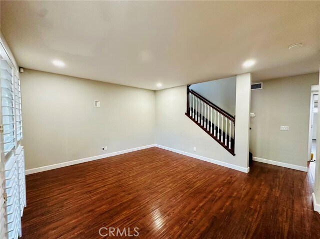 Building Photo - 4872 Vía Alista