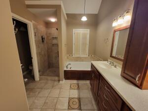 Building Photo - 4648 Walnut Hill Dr