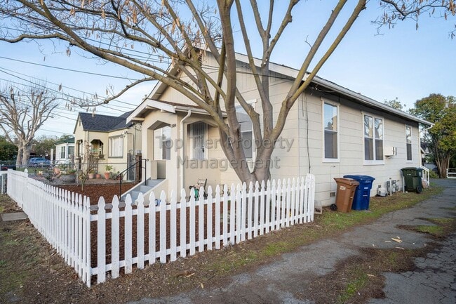 Building Photo - 1884 N 5th St