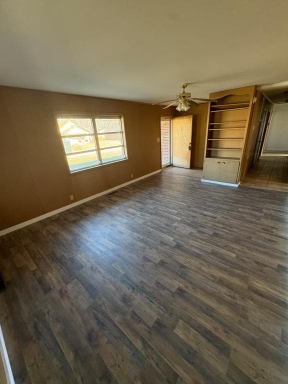 Building Photo - 603 E Maple St