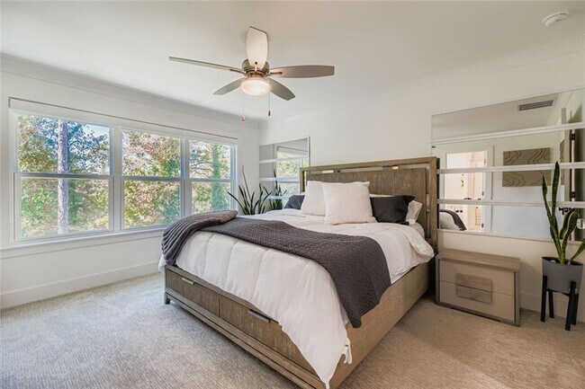 Building Photo - 3423 Catalan Aly