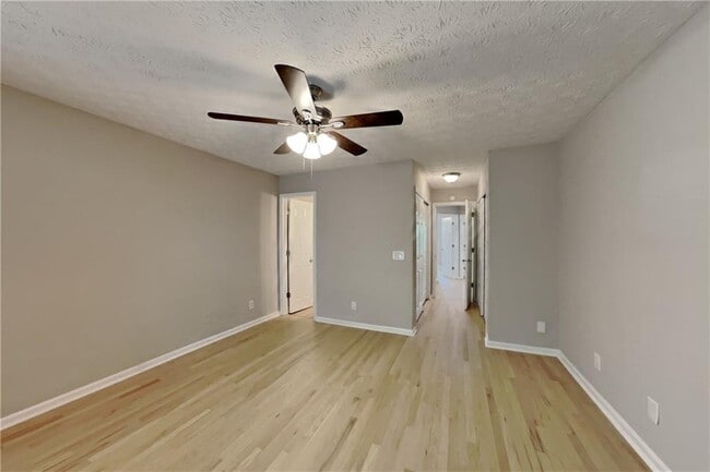 Building Photo - 3222 Avensong Village Cir