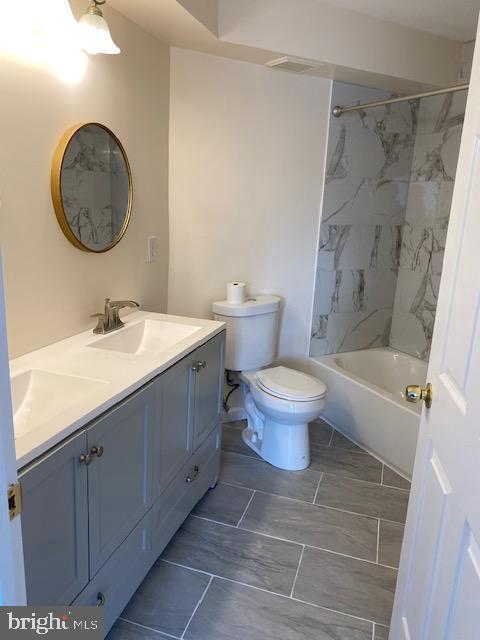 Building Photo - 14100 Farnsworth Ln