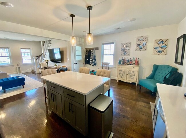 Building Photo - Spacious Condominium– Modern Comfort in th...