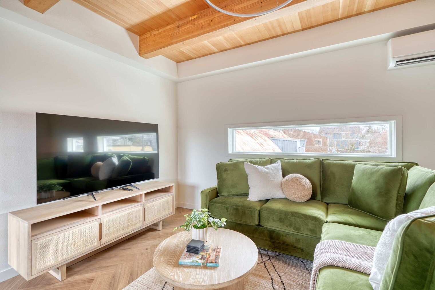 Building Photo - 5018 NE 26th Ave