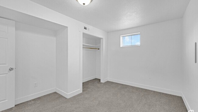 Building Photo - Honeyville 6955 N