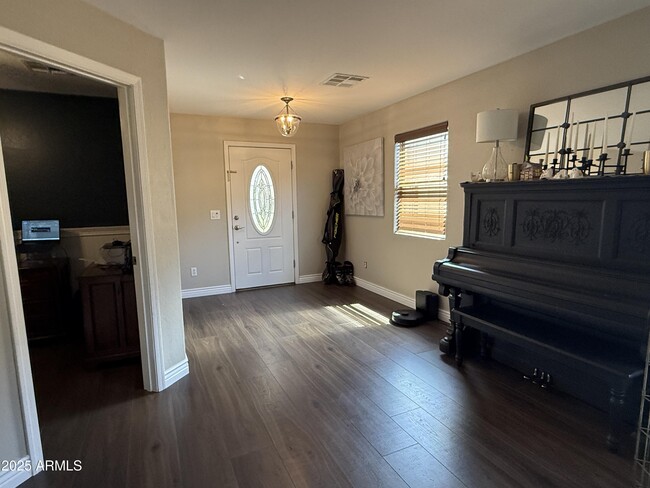 Building Photo - 21550 N 120th Ln