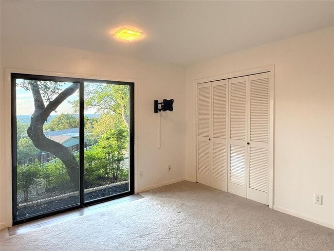 Building Photo - 112 Highlander Cove