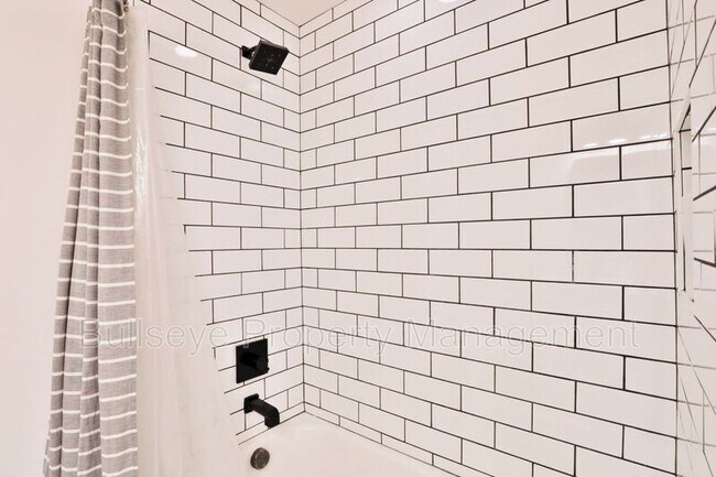 Building Photo - 2672 E Mesquite St