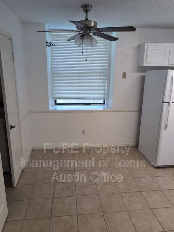 Building Photo - 15705 Monona Cove