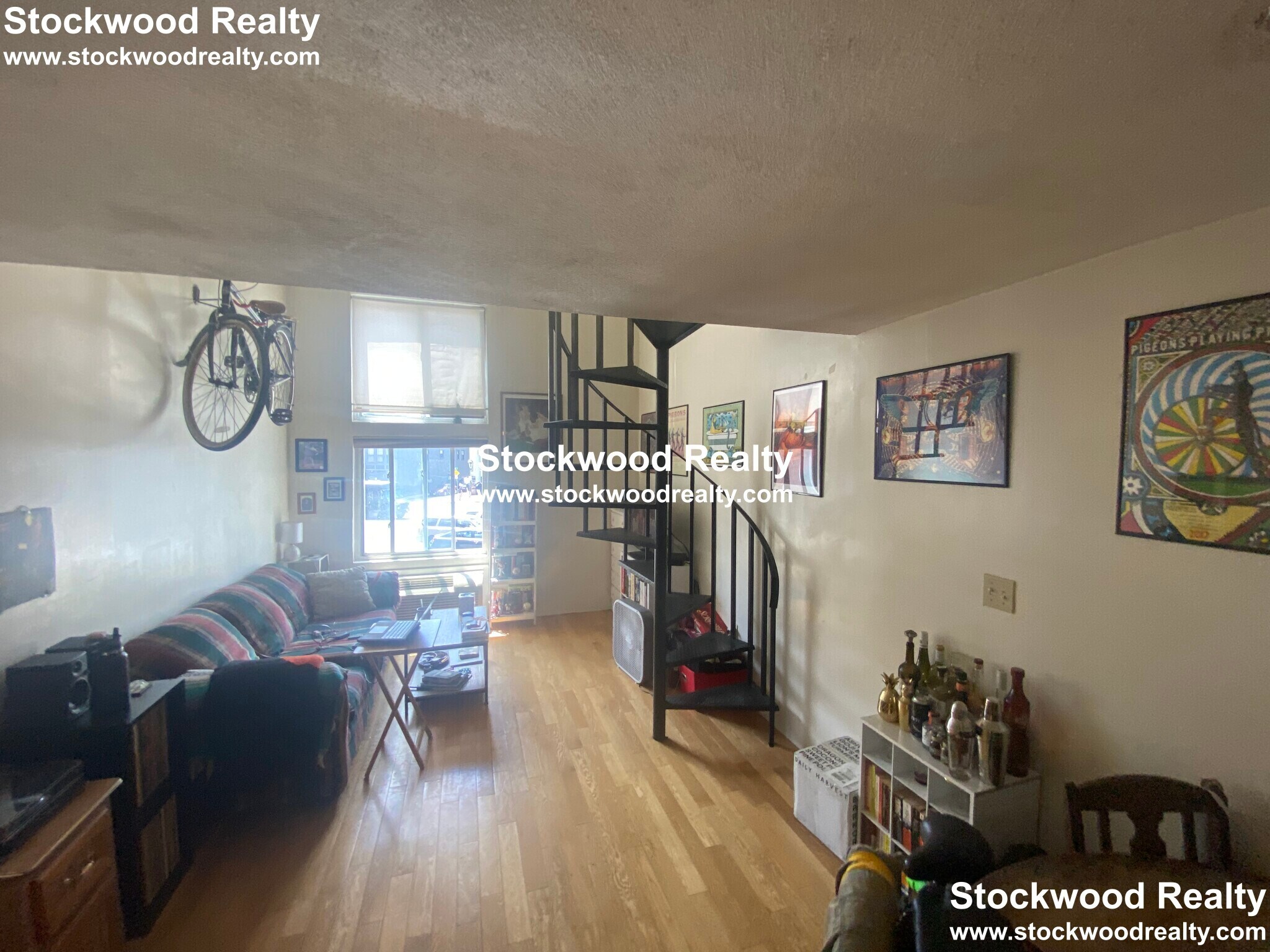 Building Photo - 382 Dorchester St