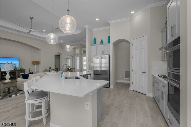 Building Photo - 14870 Blue Bay Cir