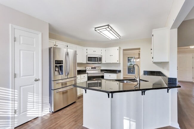 Building Photo - 114 Egrets Way Ln