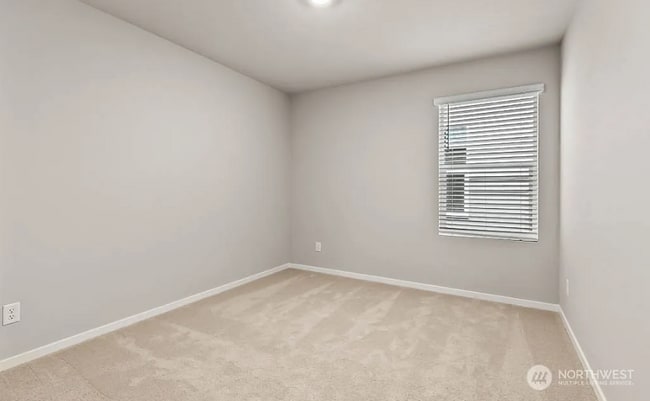 Building Photo - For rent