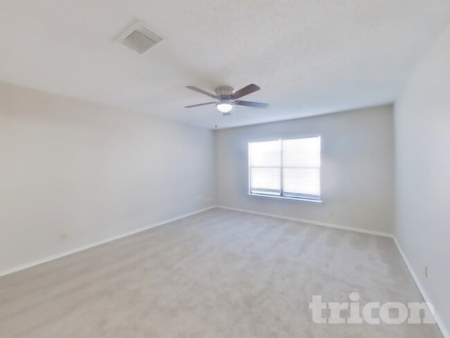 Building Photo - 7807 Encanto Vis Dr