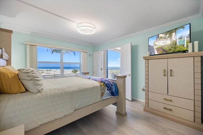 Building Photo - 1400 Tarpon Center Dr