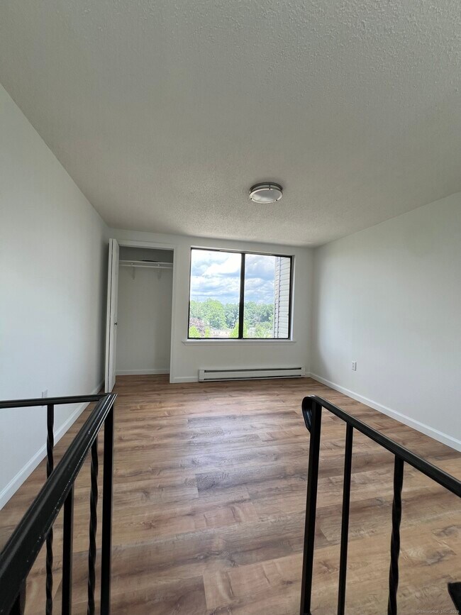 Building Photo - 174 Burgundy Hill Ln