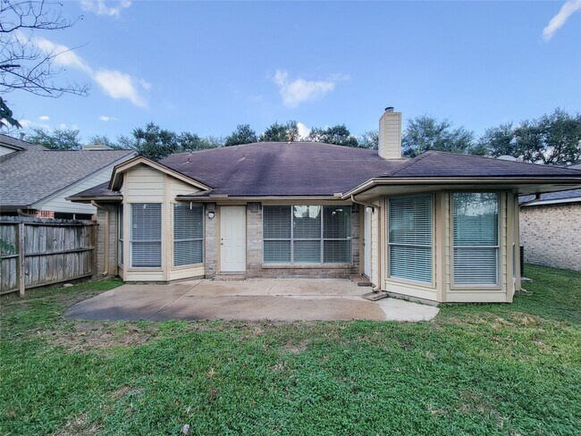 Building Photo - 3610 Honey Creek Dr