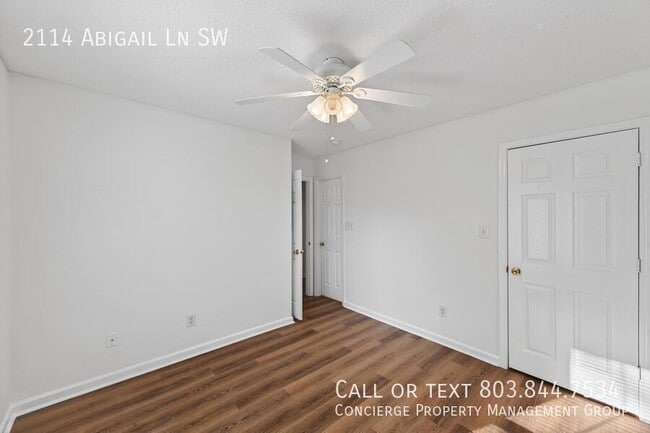 Building Photo - 2114 Abigail Ln SW